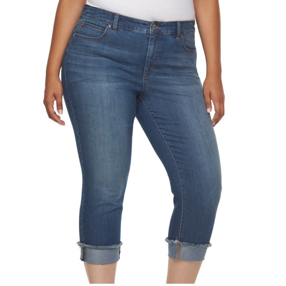 Jennifer Lopez Pants - Plus Jennifer Lopez Frayed Roll-cuff Capri Jeans